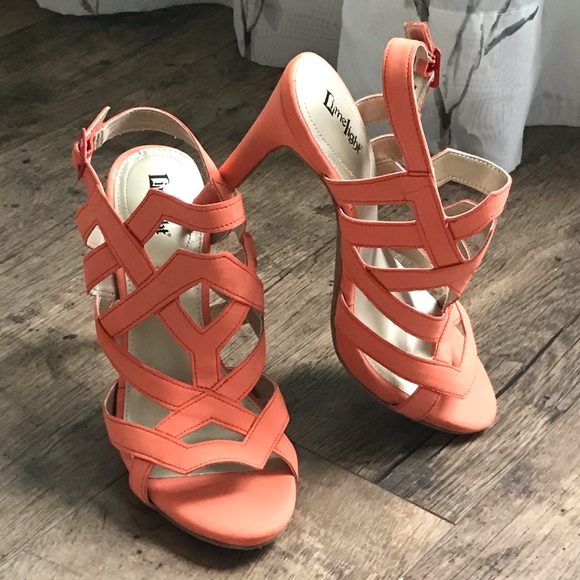 LimeLight Peep-toe Heels - Picture 5 of 14